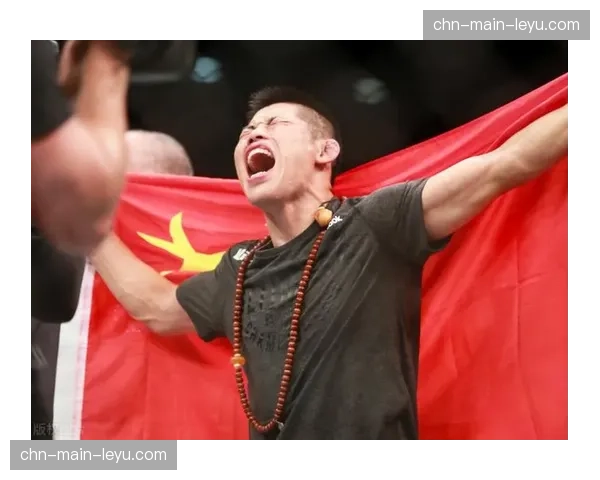 UFC格斗之夜:中国选手苏木达尔基一致判定不敌罗伊瓦尔,遭遇三连败